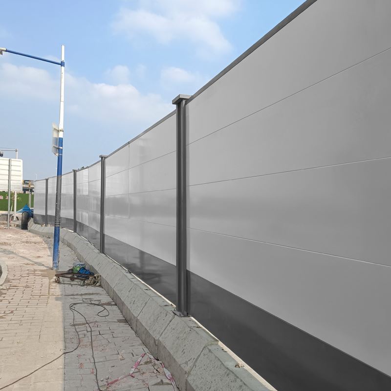 。钢板围墙市政彩钢围挡施工挡板泡沫夹芯板围蔽工地冲孔钢结构围