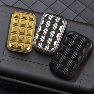 巧克力无限位推牌黑科技亚马逊EDC指尖陀螺金属解压减压玩具