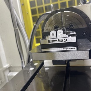 四五轴夹具自定心虎钳正反快速装夹两寸  5  7 寸