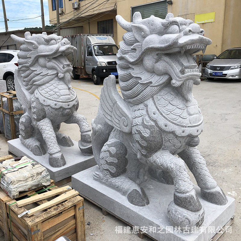公园景观石雕动物青石麒麟摆件雕刻手法多样坚固耐用
