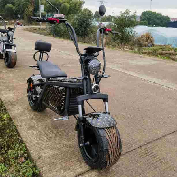 2025新款HULK哈雷电动滑板车成人代步