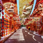 国潮天幕挂布舞醒狮火锅烧烤店吊顶酒吧天花板氛围布置商业街吊幔