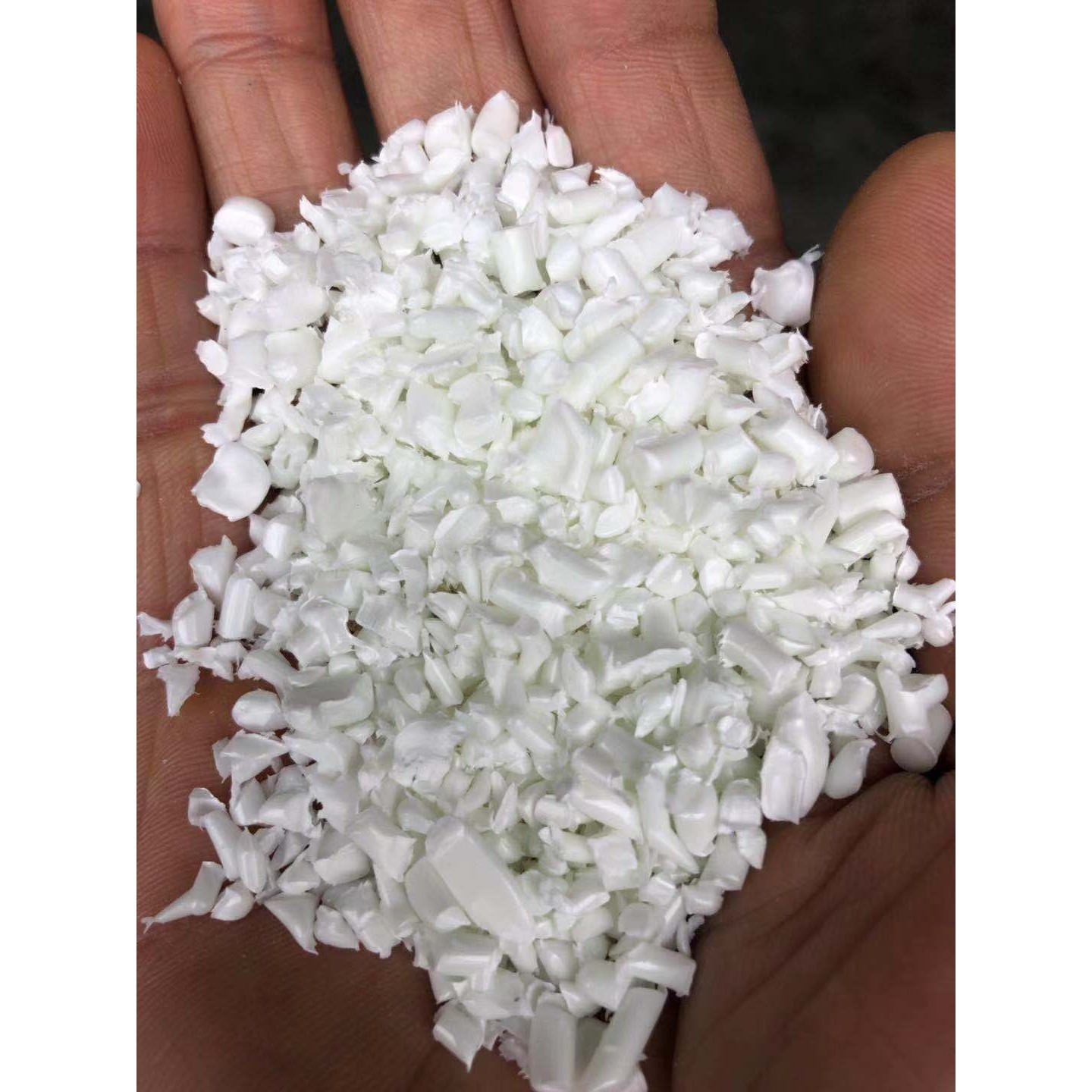 改性尼龙PA66白色玻纤粒子注塑级增强阻燃垃圾桶塑料现货