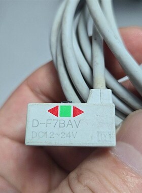 磁性开关D-F7BAV DC12-24V。未用