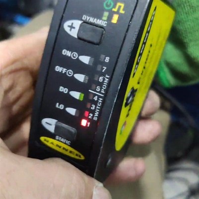 邦纳BANNER  R58ECRGB1Q 色标传感器