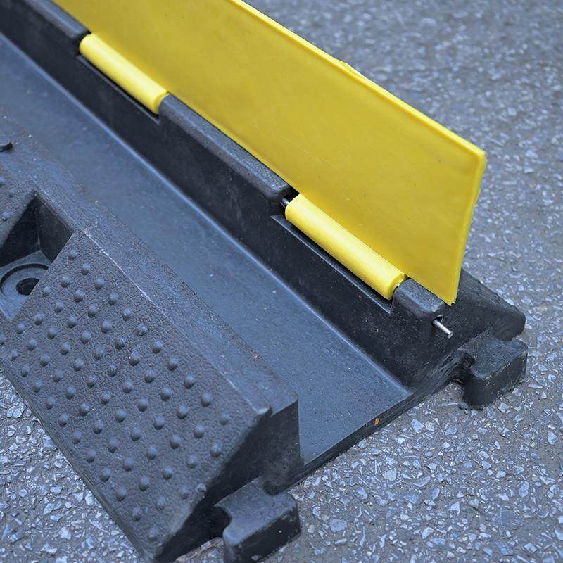 室内外电缆保护线槽减速带舞台地面电线缆保护盖线板pvc防滑减震,电子元器件市场,其它元器件,淘宝优惠券,粉丝福利购,淘宝优惠卷