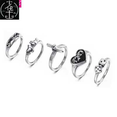 Punk Alloy personality chain retro snake Knuckle ring Suit