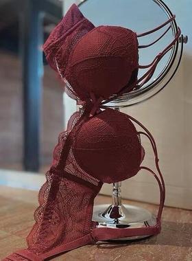 新款直销性感内衣女红色加厚小胸聚拢收副乳调整型星胸大本命年文