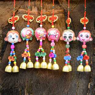 新款直销民族风５00款小皮风铃新款手工东巴彩皮猴风铃挂件可定中