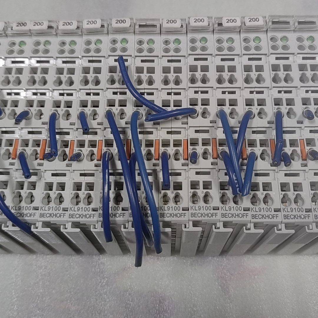 议价PLC模块 KL9100 实物拍摄 下来的 功能正常