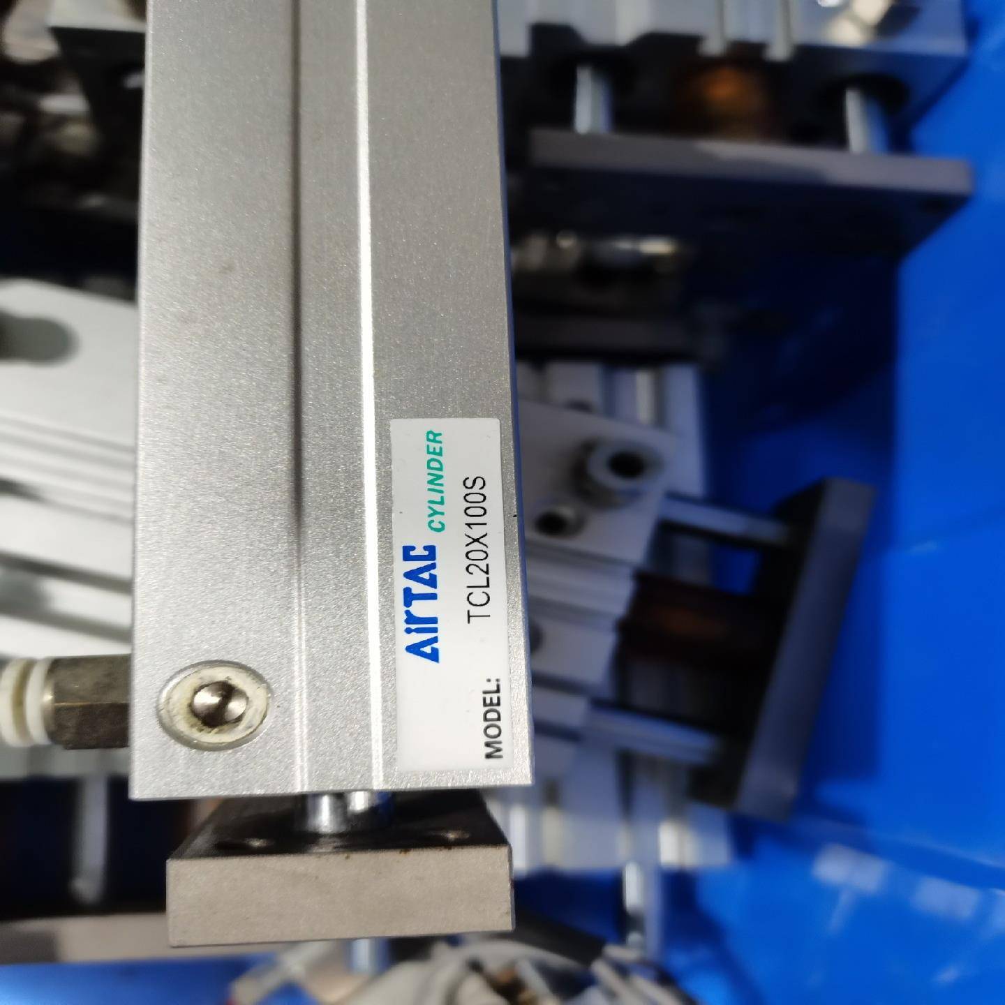 议价气缸TCL20X100S成色很漂亮功能包好-