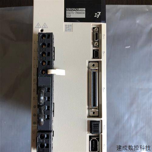 议价驱动器SGD7S-5R5A00A002/7R6A/2R8A00A/180A/200A/330A0
