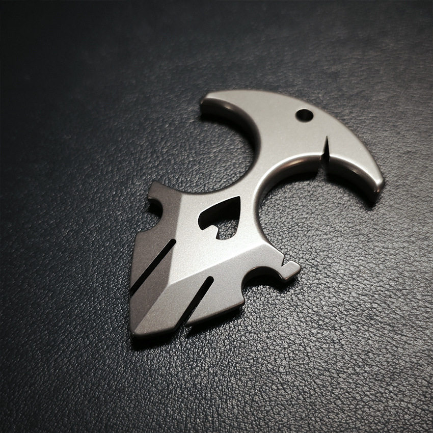 男女纯钛TC21/4防身EDC项链