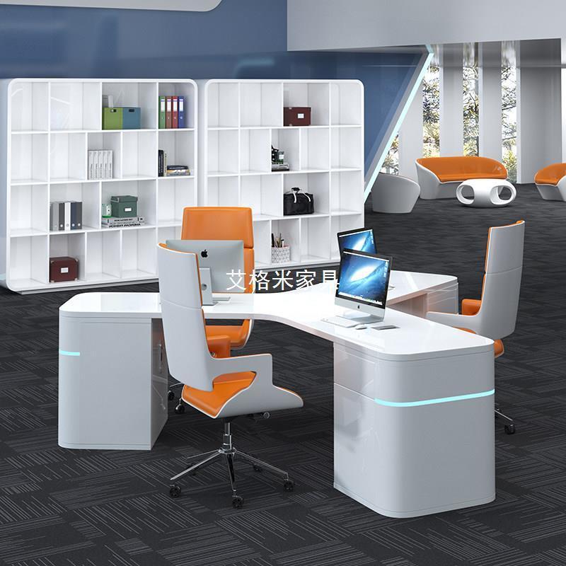适配简约现代创意烤漆办公指挥三人位员工电脑桌科技感白色职员桌