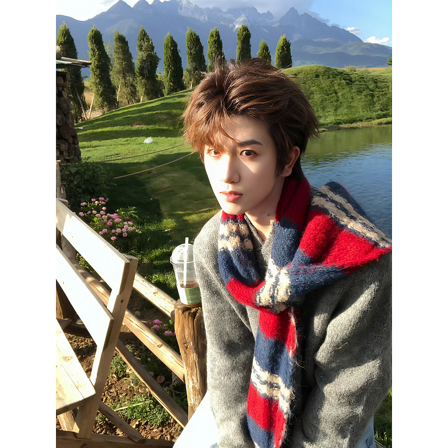 深灰色重磅v领毛衣秋冬季北极绒