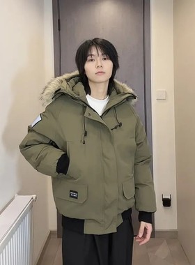 军绿色毛领连帽工装羽绒服男冬季美式防寒派克服加厚保暖情侣棉衣