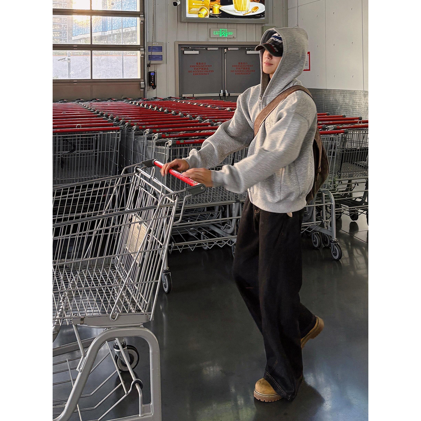 浅灰色重磅开衫卫衣男款秋冬