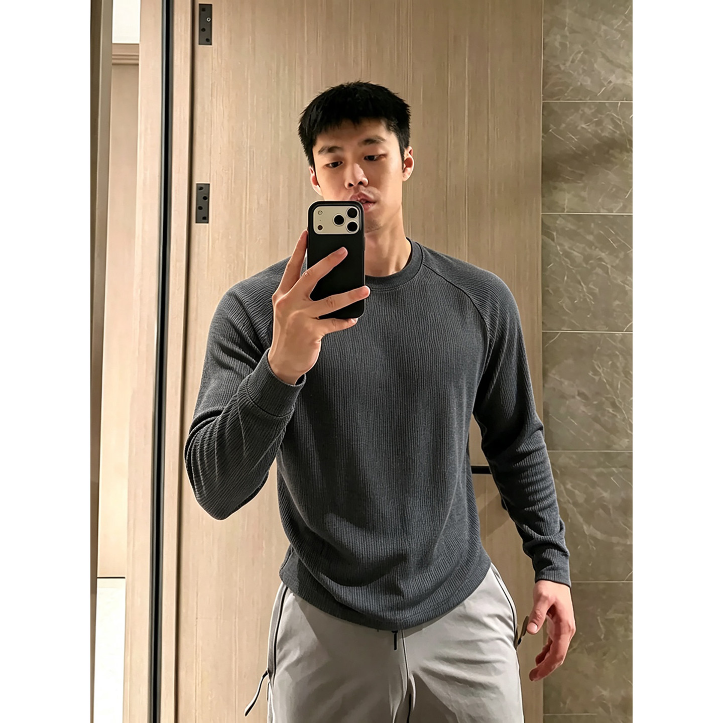 深灰色健身运动长袖t恤男秋季弹力修身训练衣美式复古内搭打底衫