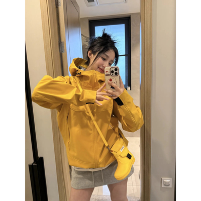 橘黄色户外软壳冲锋衣女夏季薄款
