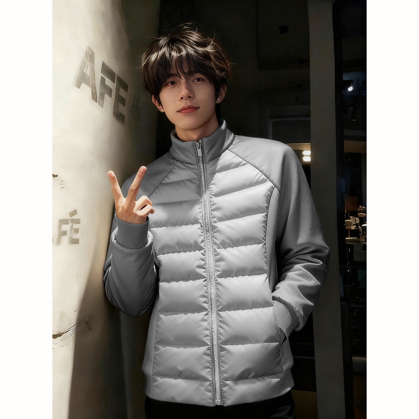 银灰色轻薄排骨羽绒服男款冬季