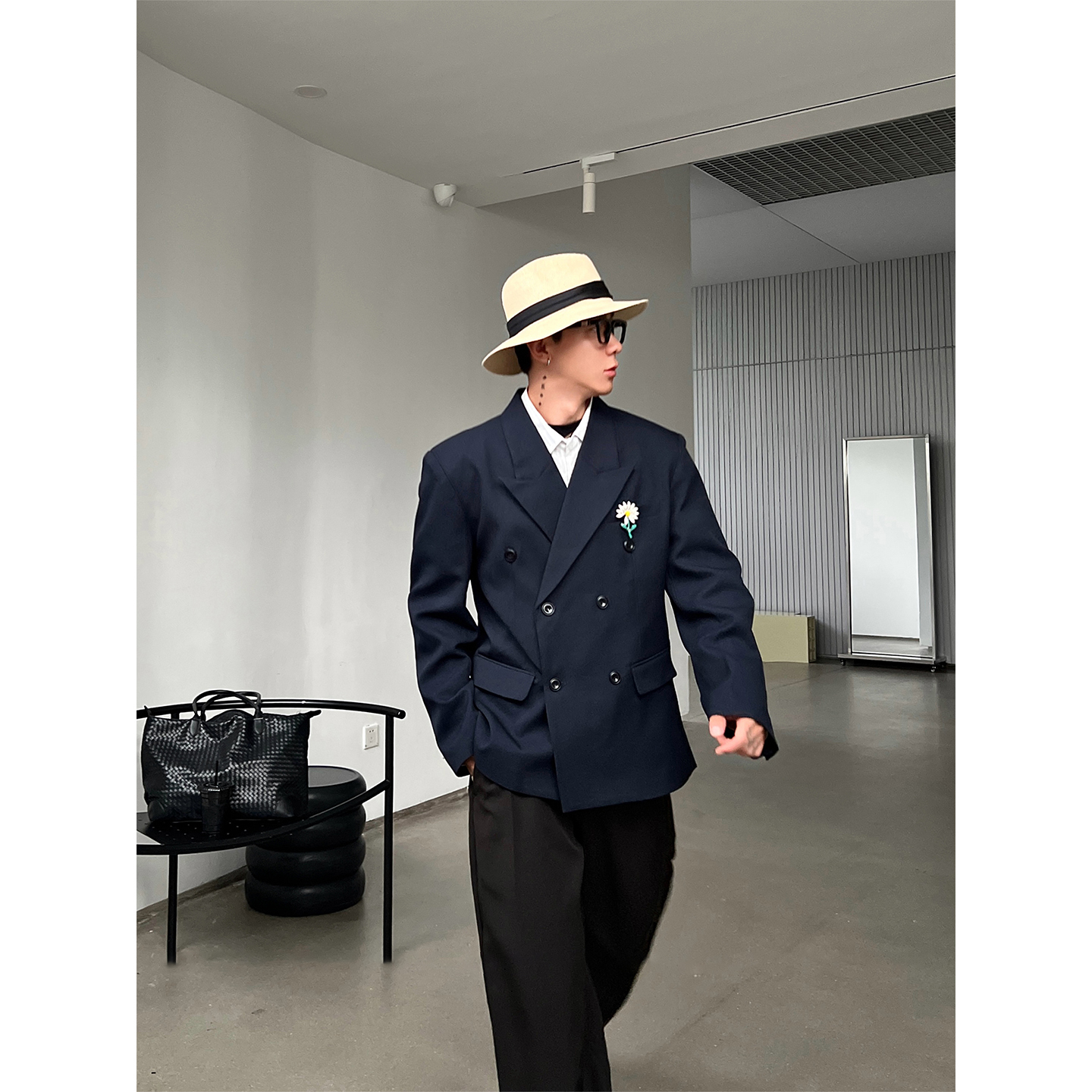 权志龙GD同款小雏菊戗驳领西装