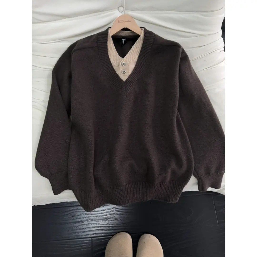 咖啡色假两件v领毛衣男秋冬