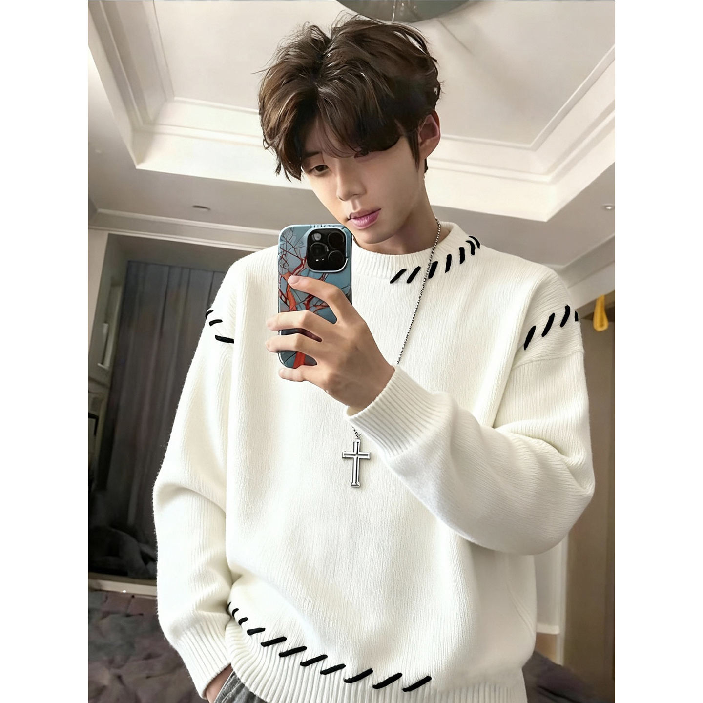 米白色手缝线圆领毛衣男冬季