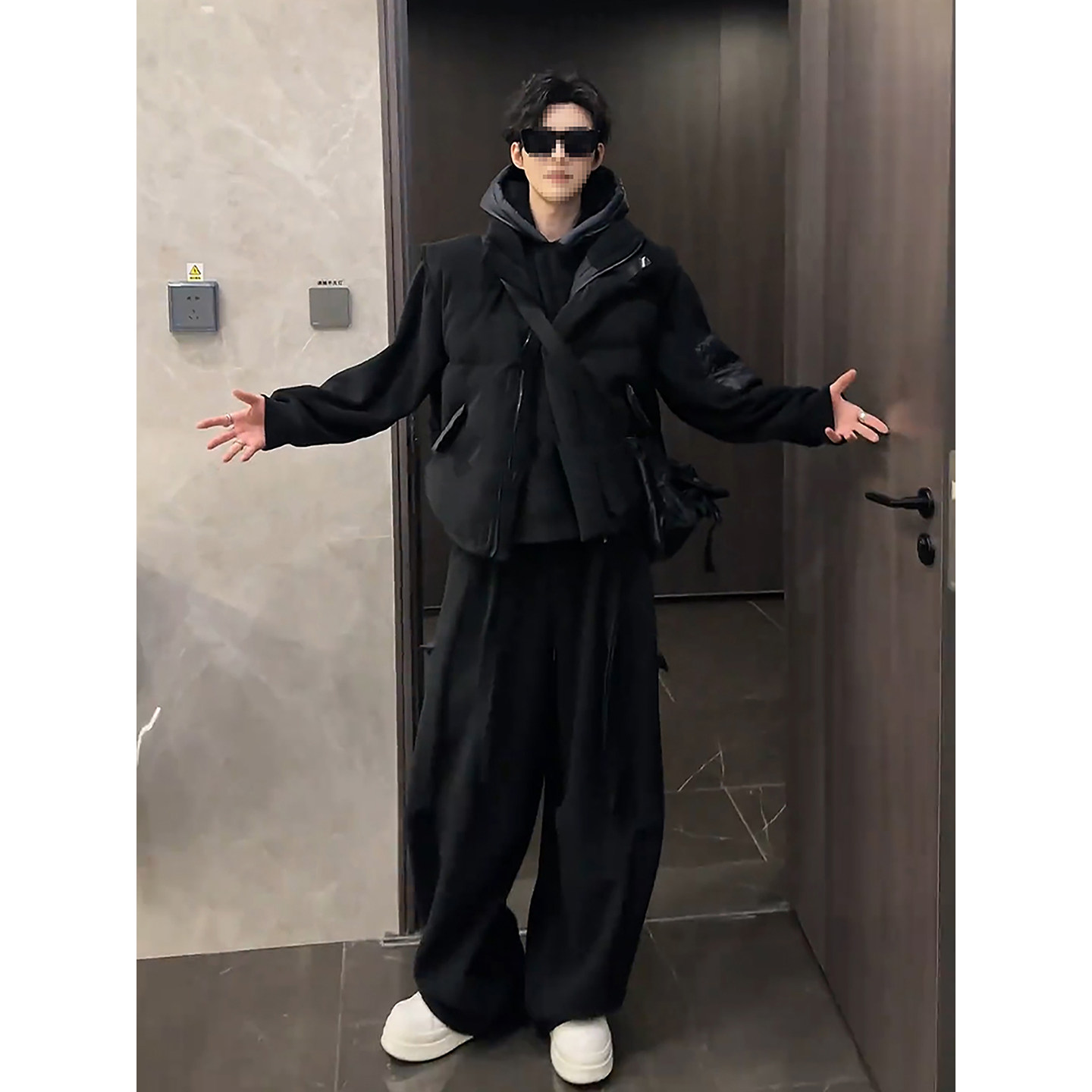 黑色轻薄无袖棉服马甲男冬季穿搭一整套摇粒绒连帽卫衣阔腿休闲裤,男装,时尚套装,淘宝优惠券,粉丝福利购,淘宝优惠卷