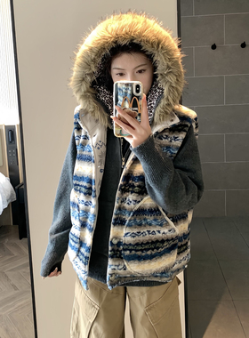 AMER双面穿摇粒绒马甲女冬季费尔岛花纹保暖背心叠穿坎肩无袖外套