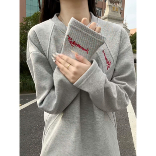 浅灰色美式刺绣长袖t恤男款秋冬华夫格加绒卫衣高级感内搭打底衫