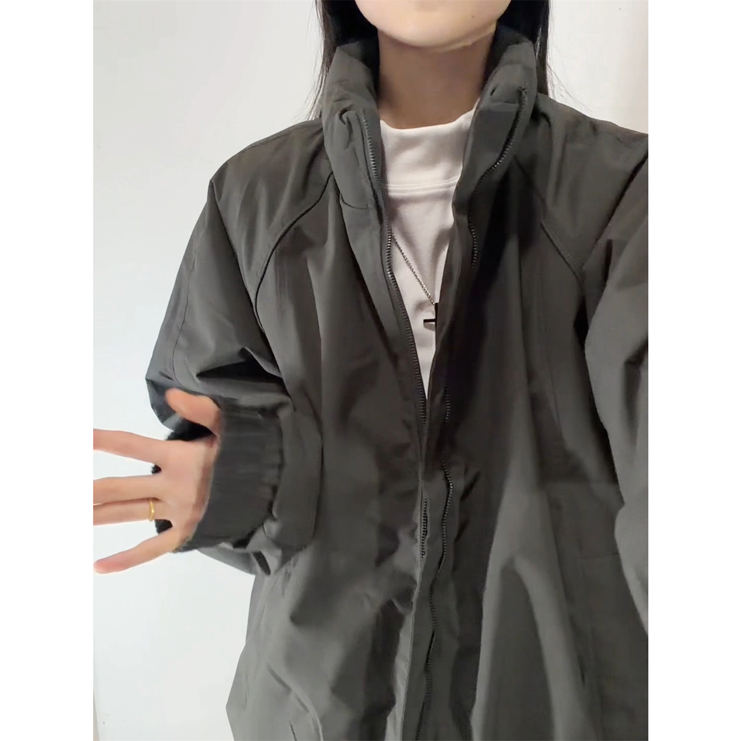 深灰色轻薄羽绒棉服男款冬季