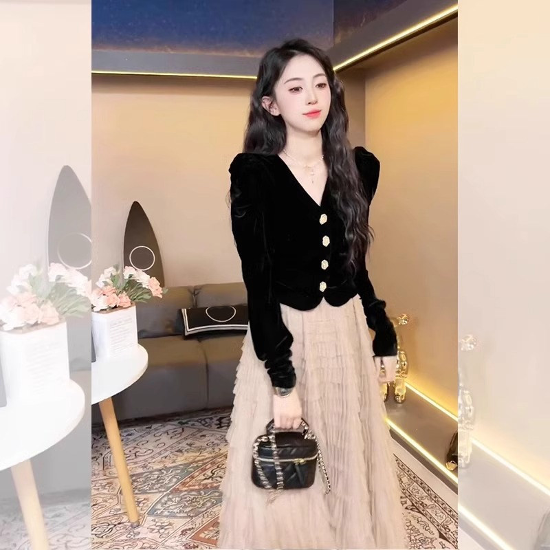 欧洲站秋装搭配一整套时尚2025年冷淡系女装高级套装半身裙两件套