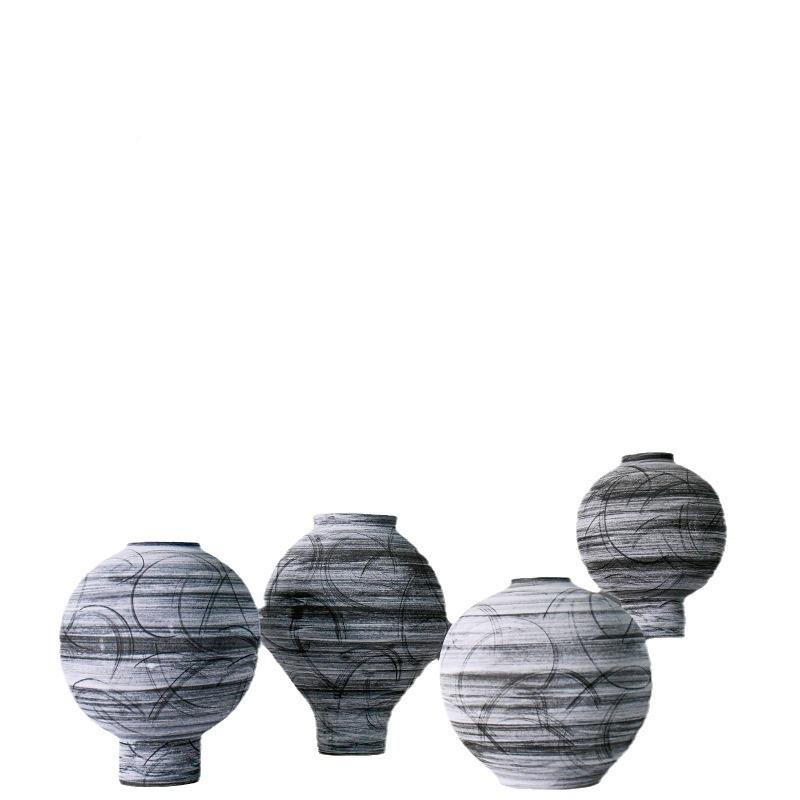 新圆形写意陶瓷花器T20087摆件式简约设家计居家具中装饰摆件花插