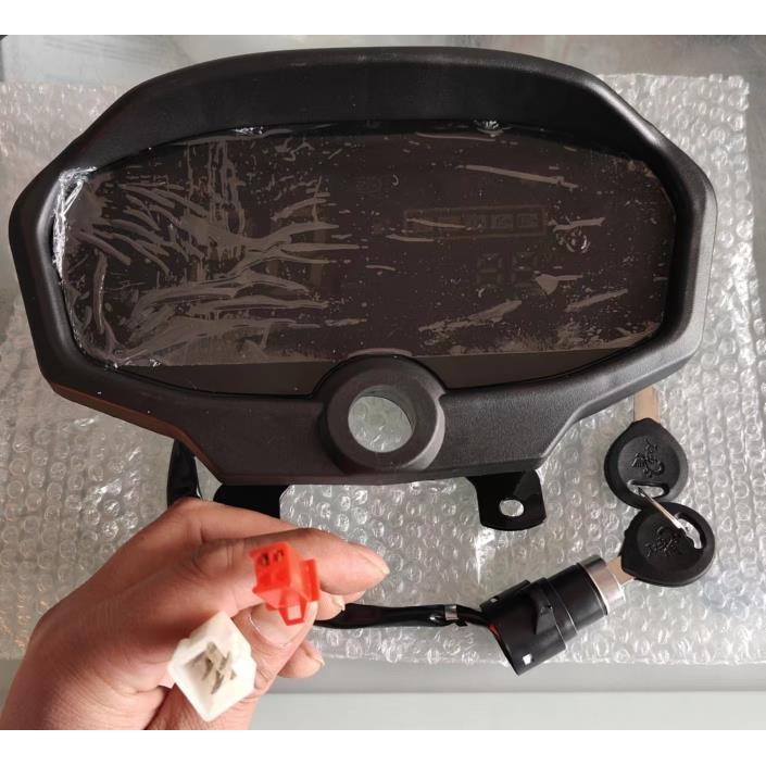 电动三轮车仪表盘48v60v72V通用电量表速度表 载重王液晶仪表总成