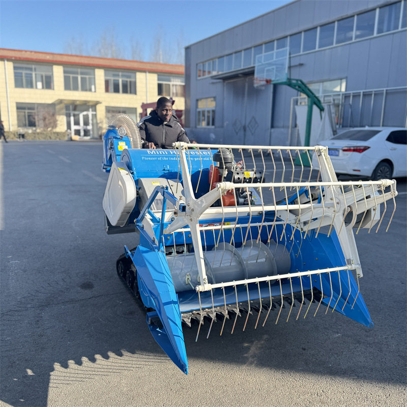 柴油195型全喂入履带联合收割机 15马力自走式脱粒收割手动接粮机