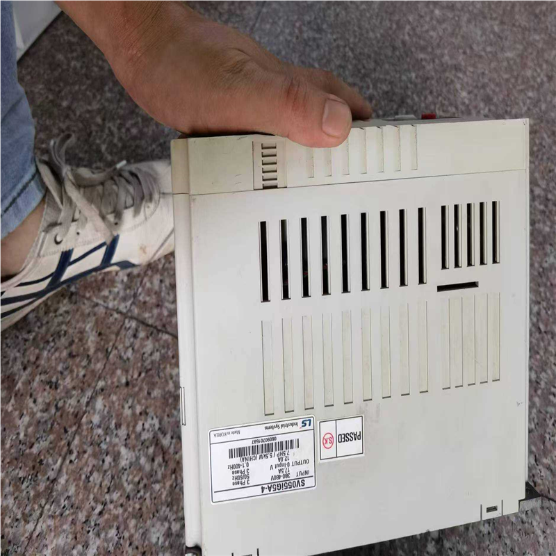 LS产电变频器SV055iG5A-4(5.5kw) 一台 成~议价
