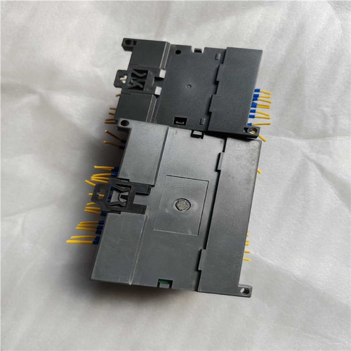 (议价)PLC：ST一200CPU224CN带扩展EM223CN一套