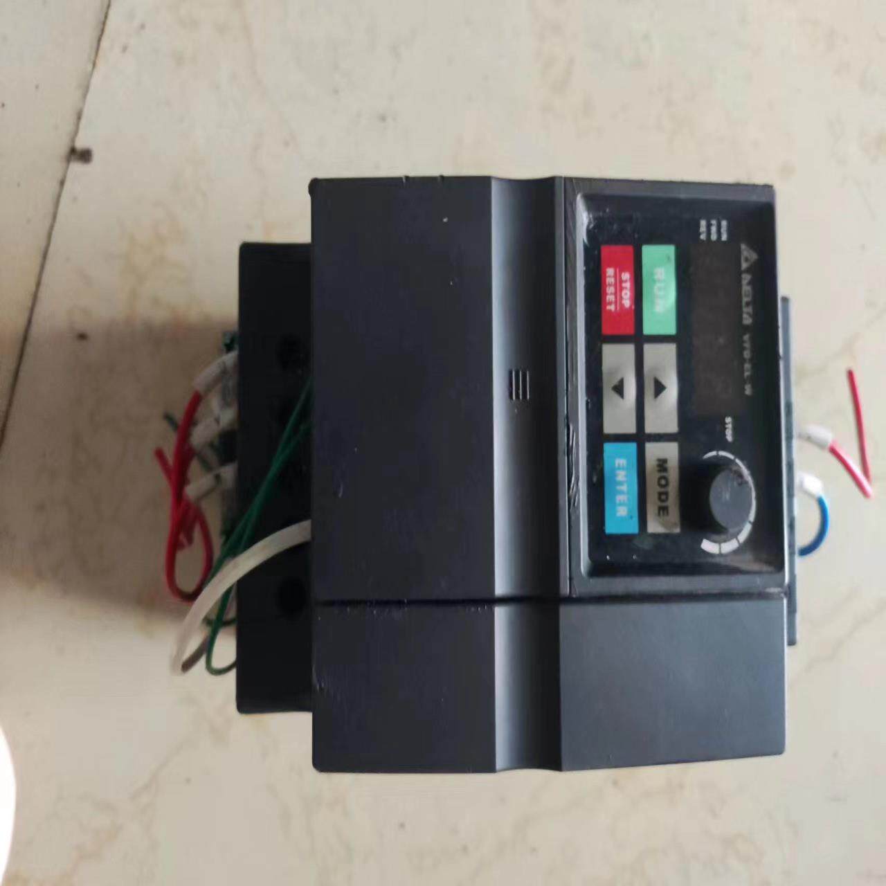 台达VFD015EL21W     220V1.5k w变频（豆豆设备）