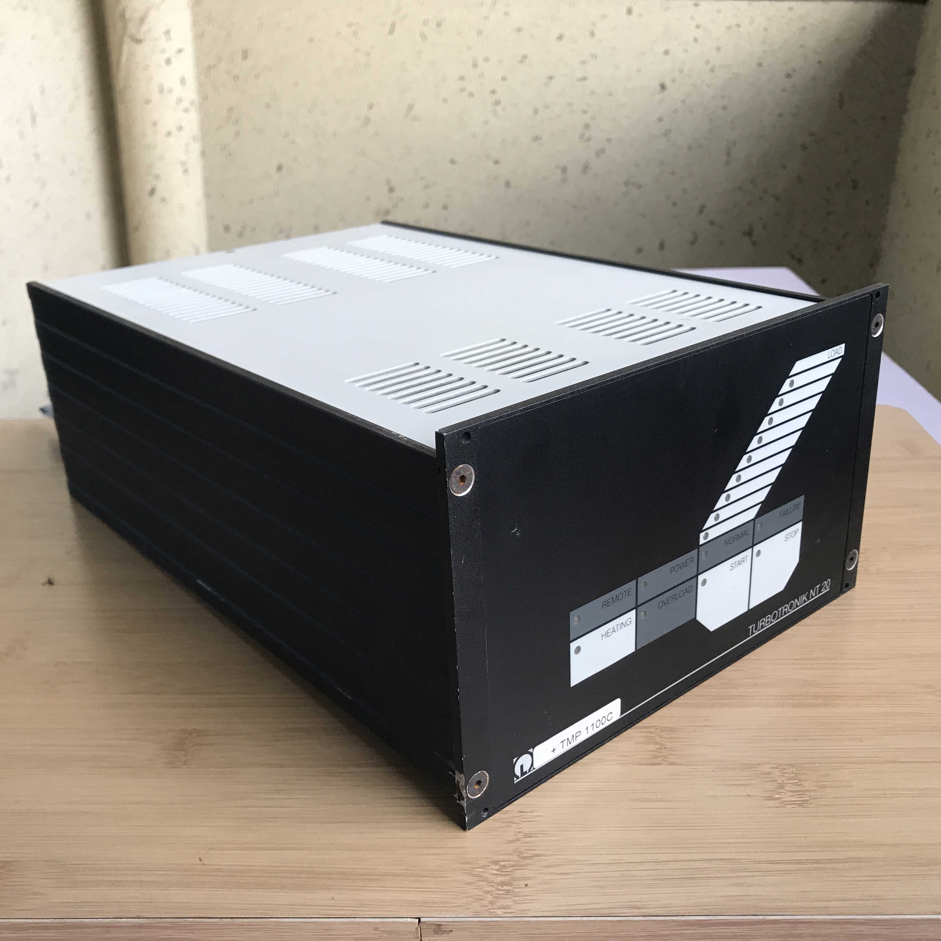 德国莱宝 LEYBOLD NT20TMP1100C 控制器 实物拍摄 成色新