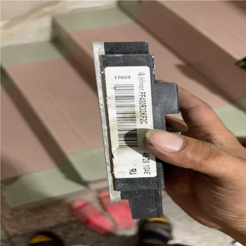 FF400R33KF2C模块原装拆机功能质量包好，成色漂亮+~议价