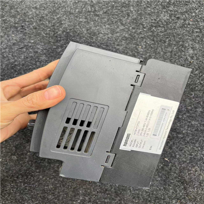 【顺庆】海普蒙特变频器，HD09-4T2P2G，实物拍摄，成色很好，【