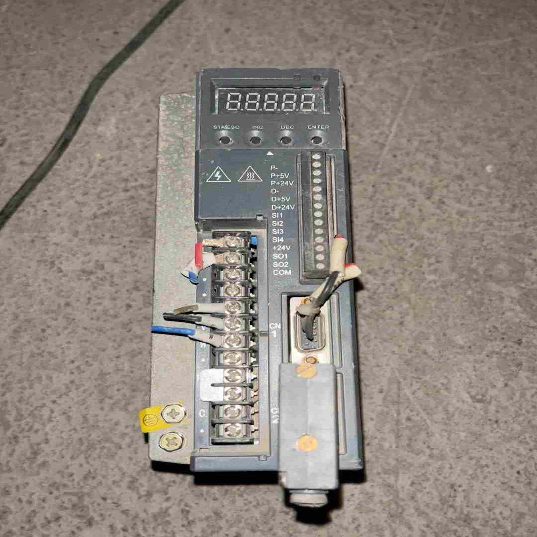 DS3L-20P4-PFA 信捷驱动器  04KW  22议价