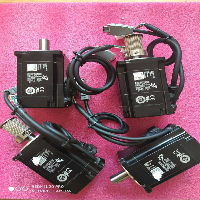 安川伺服电机7系400w。SGM7J-04AFC6S。成色如（崽载电子）