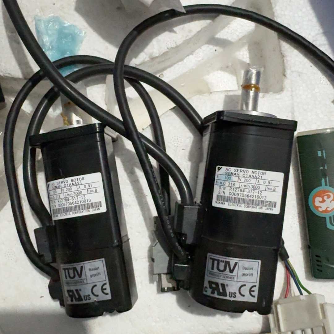 (询价)全新安川伺服电机和驱动器，型号包括SGMAH-01AAA21