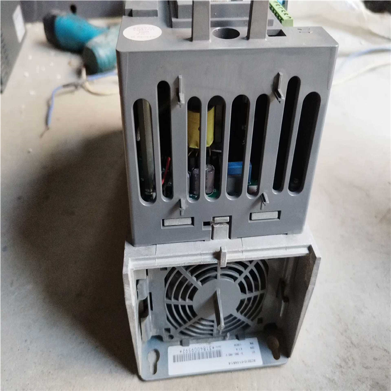 原装拆机ABB变频器ACS510-01-04A1-4 1.5~议价