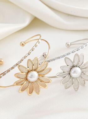 爆款时尚花朵设计感女士开口手镯轻奢小众设计感手饰女