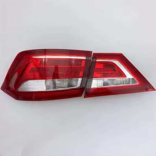 拉达2180VESTA尾灯LADA TAILLAMP 8450006963/96