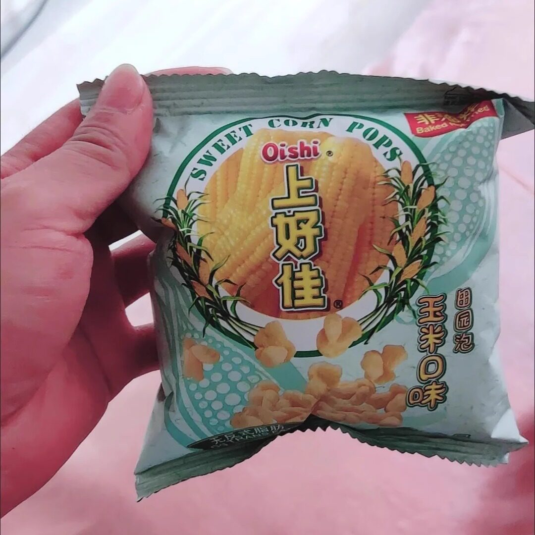 【新货】上好佳田园泡零食玉米口味薯条薯片6g儿童休闲大礼包