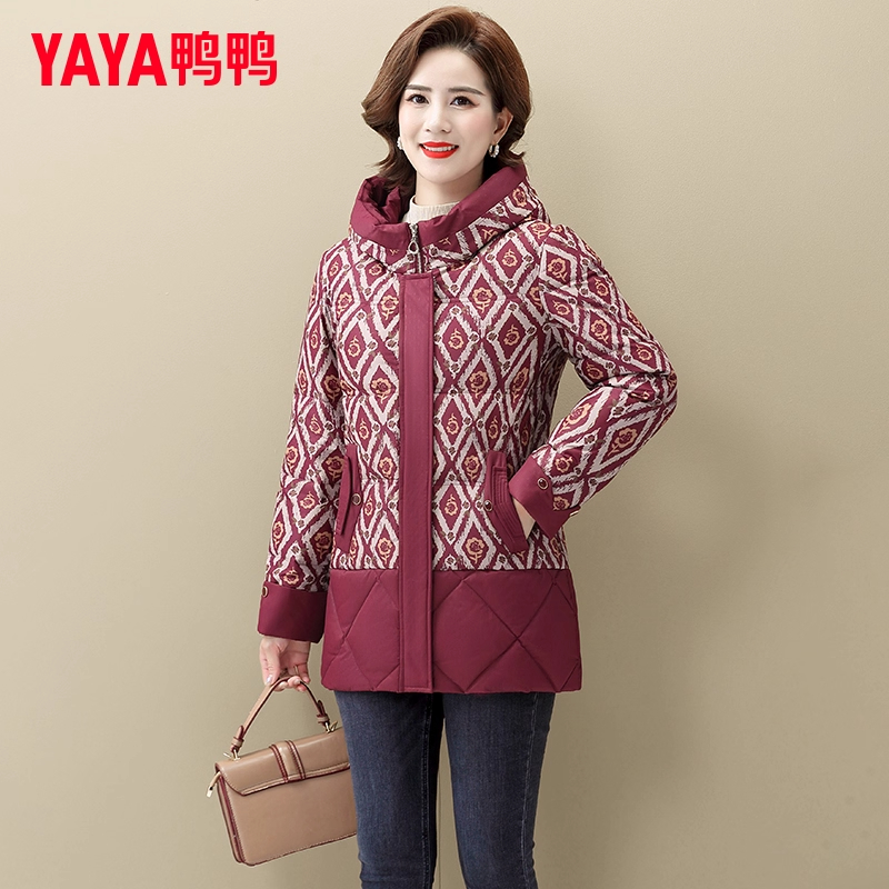 YAYA鸭鸭中老年妈妈款羽绒服2025年冬季新款印花显年轻保暖面包服