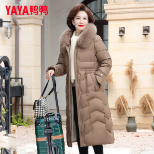 YAYA鸭鸭中年妈妈冬季 过膝羽绒服女2025狐狸毛领连帽保暖外套 长款